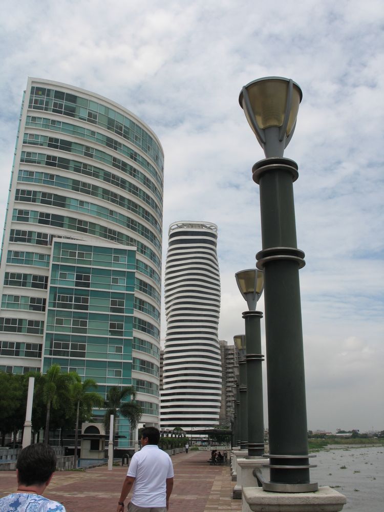 Torqued building