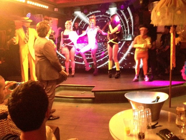 Paris: Vendome Club at 2 am on a Monday night